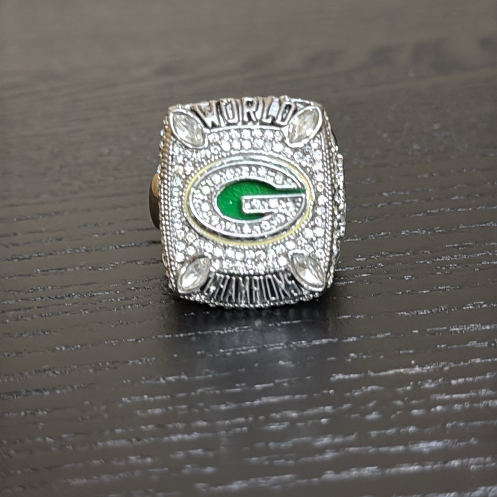 Green Bay Packers Replica Super Bowl Ring